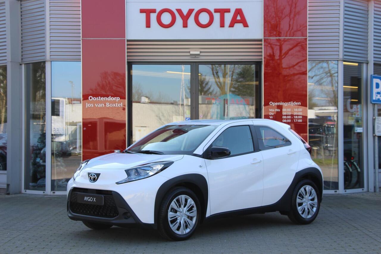 Toyota AYGO X 1.0 VVT-i MT play **NIEUWE AUTO / DIRECT LEVERBAAR**