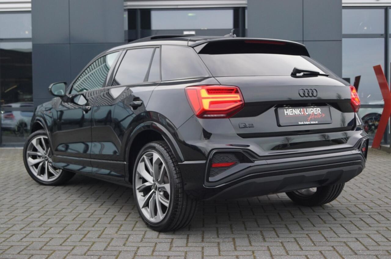 Audi Q2 35TFSI S-Tronic S-Line Panodak / 19 Inch LM / Matrix LED/Virtual