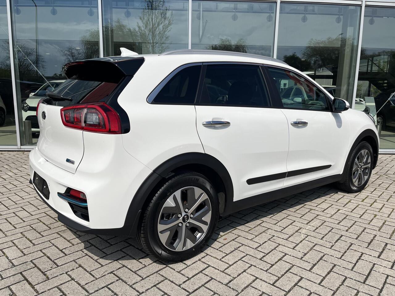 KIA e-Niro DynamicLine 64 kWh FABRIEKSGARANTIE T/M JUNI 2027 of 150.000km