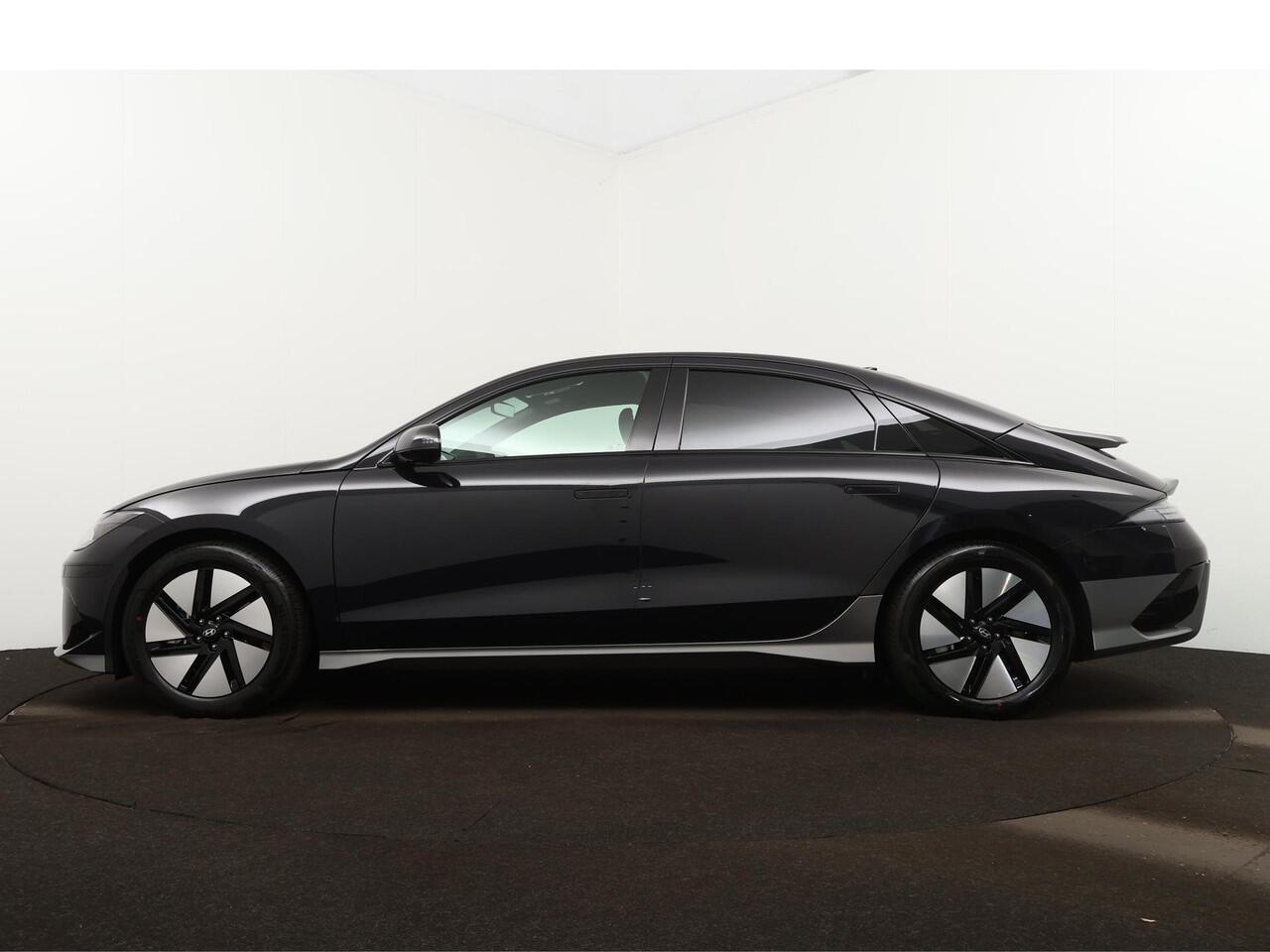 Hyundai IONIQ 6 Connect 77 kWh | NIEUW | Snel leverbaar | ¤ 3.000,- Voordeel!