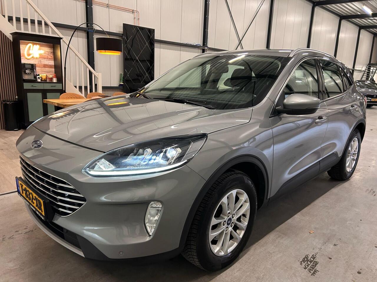 Ford KUGA 1.5 EcoBoost Titanium 2021 Stuurverwarming