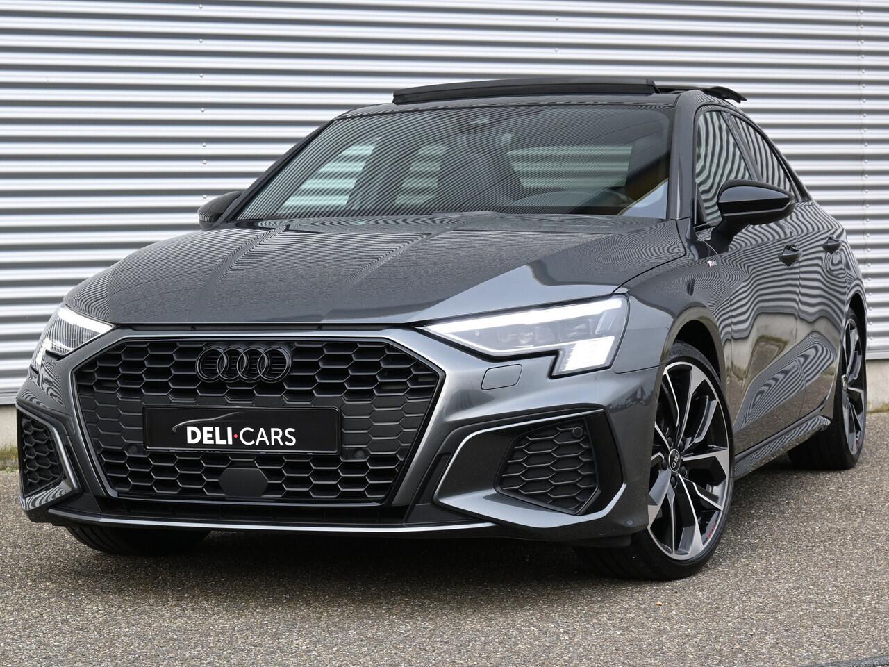 Audi A3 Limousine 35 TFSI S-Line Black edition RS | Pano | Apple-Carplay | Virtual