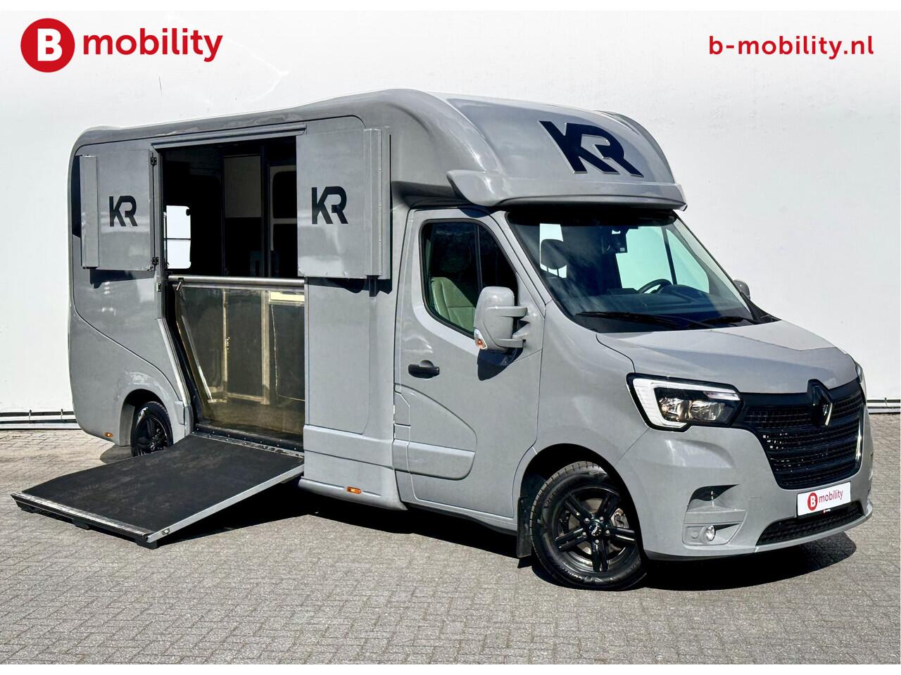 Renault MASTER Krismar 2.3 dCi 180PK Automaat Dubbel Cab. 5-Pers. Horsetruck Paardenwagen | Trekhaak | Leer | Camera | 2 Paards Hengsten uitvoering