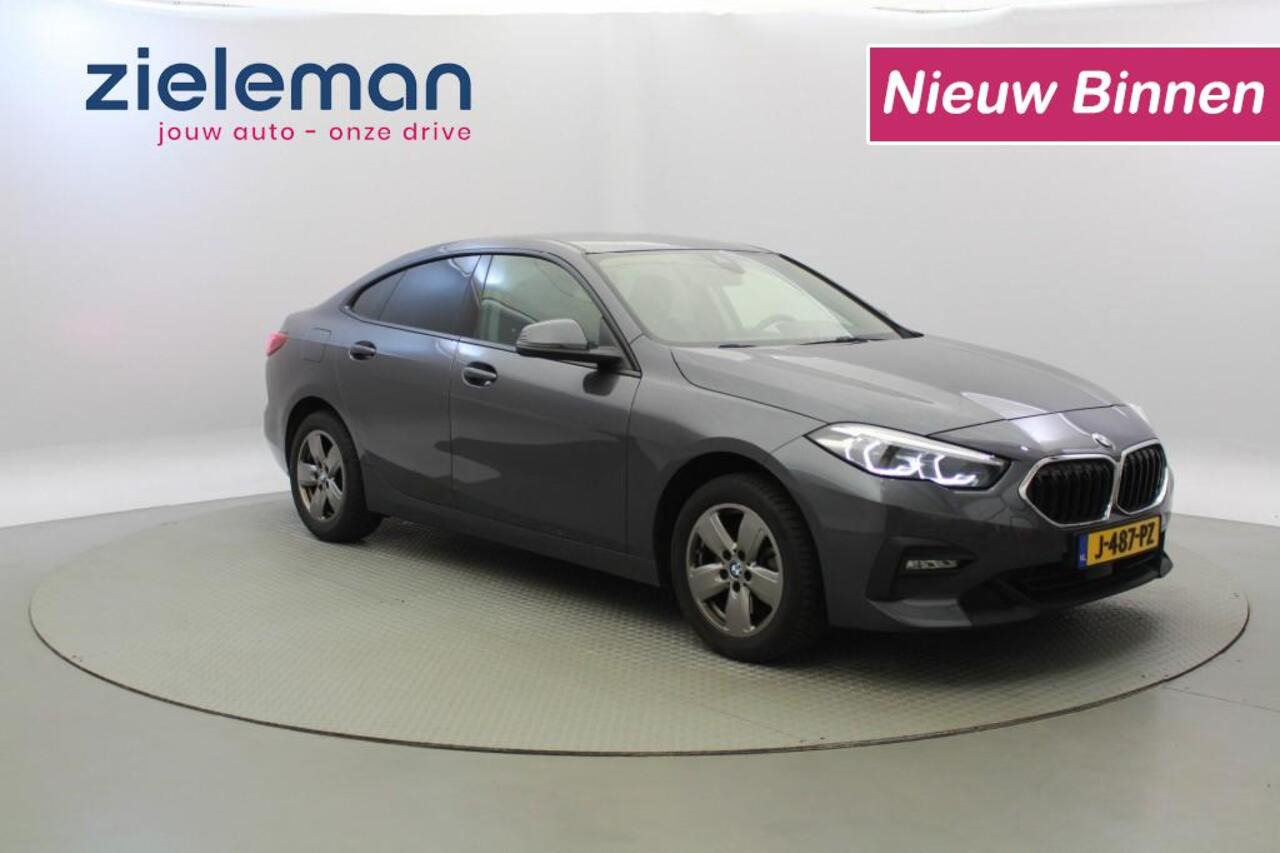 BMW 2-SERIE 218I Executive edition – Carplay, Navi, Clima