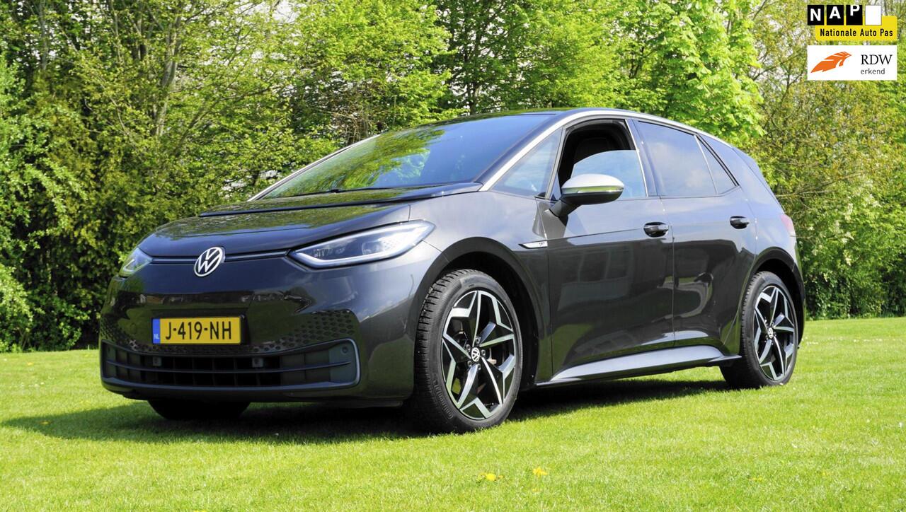 Volkswagen ID.3 First Plus 58 kWh Camera verwarmde stoelen