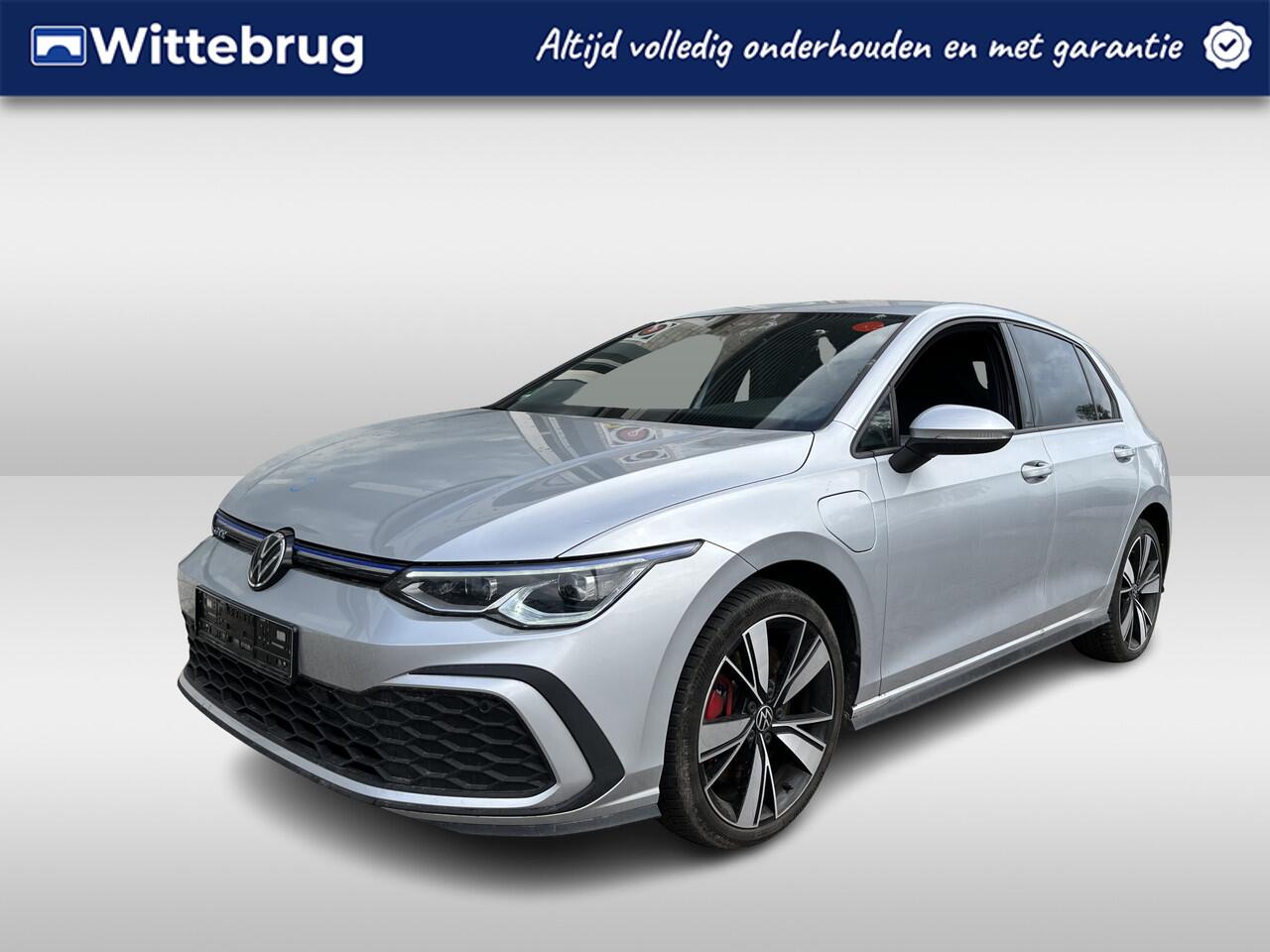 Volkswagen GOLF 1.4 eHybrid GTE / AUTOMAAT/ 245 PK/ CAMERA/ PARK. SENSOREN/ KEYLESS/ IQ. LIGHT/ STOEL-STUURVERWARM./ ADAPT. CRUISE/ APP-CONNECT/ NAVI/ CLIMA/ DAB/ 18″ LMV