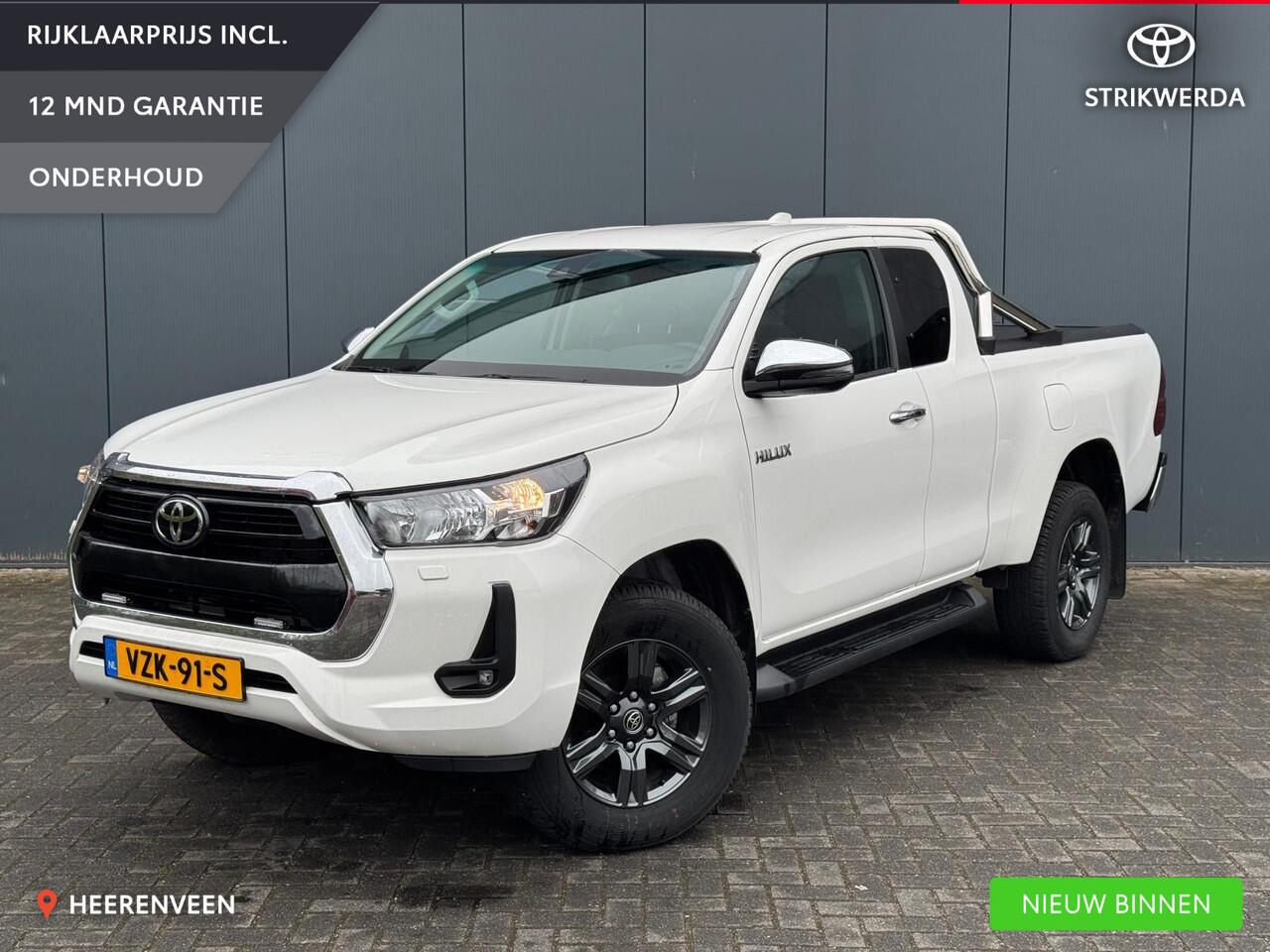 Toyota HI-LUX HiLux 2.4 D-4D Xtra Cab Professional |Carplay | Rollbar | Roll cover | Trekhaak | Gevarenlichten |