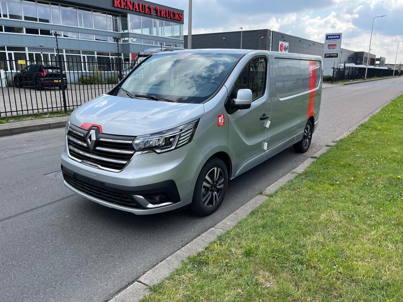 Renault TRAFIC E-Tech Exclusive Red L2 H1, Airco, Nav, Camera