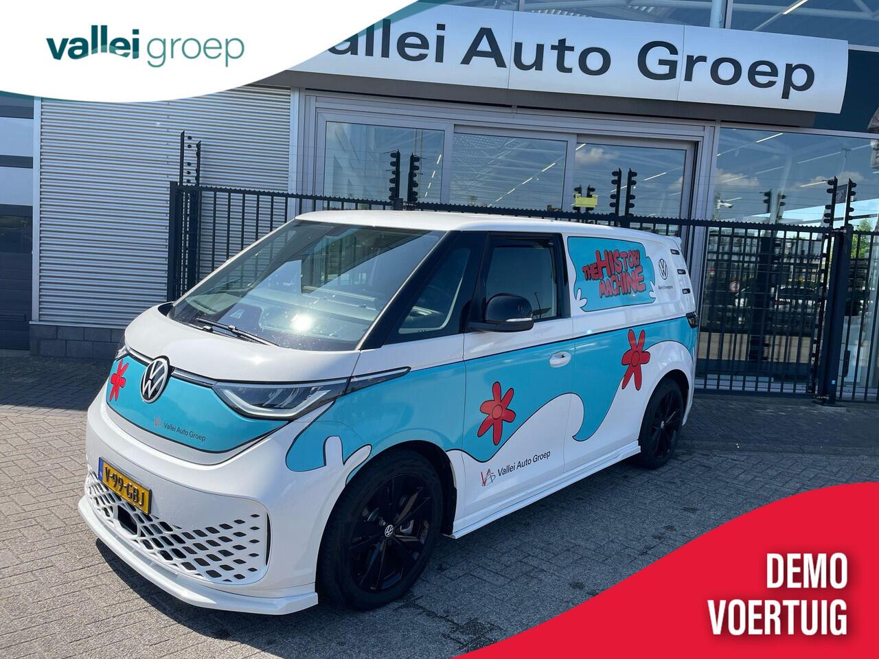 Volkswagen ID. Buzz Cargo 77 kWh | Airco | Trekhaak wegklapbaar | 20″ lm velgen | Lederen bekleding | stoelverwarming | Volledige betimmering laadruimte | Spoilerpakket | Armsteunen voorstoelen | Assistentiepakket plus |