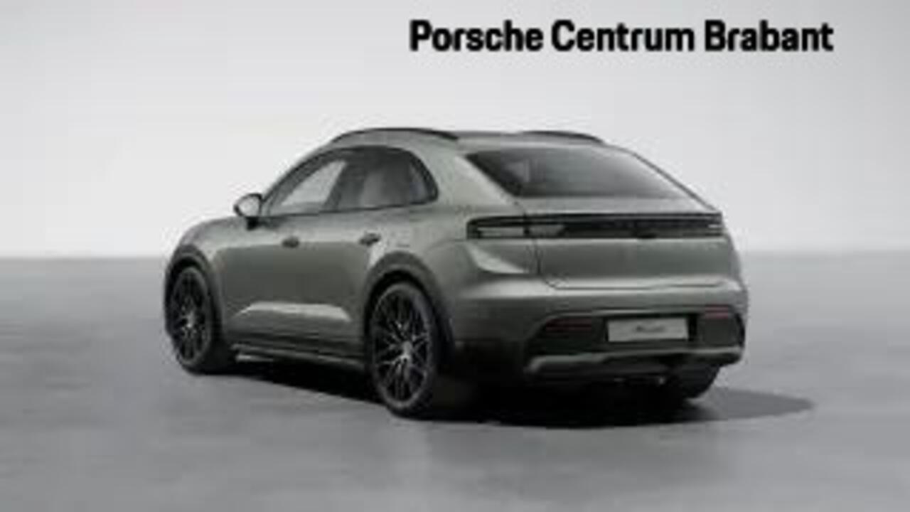 Porsche MACAN 4