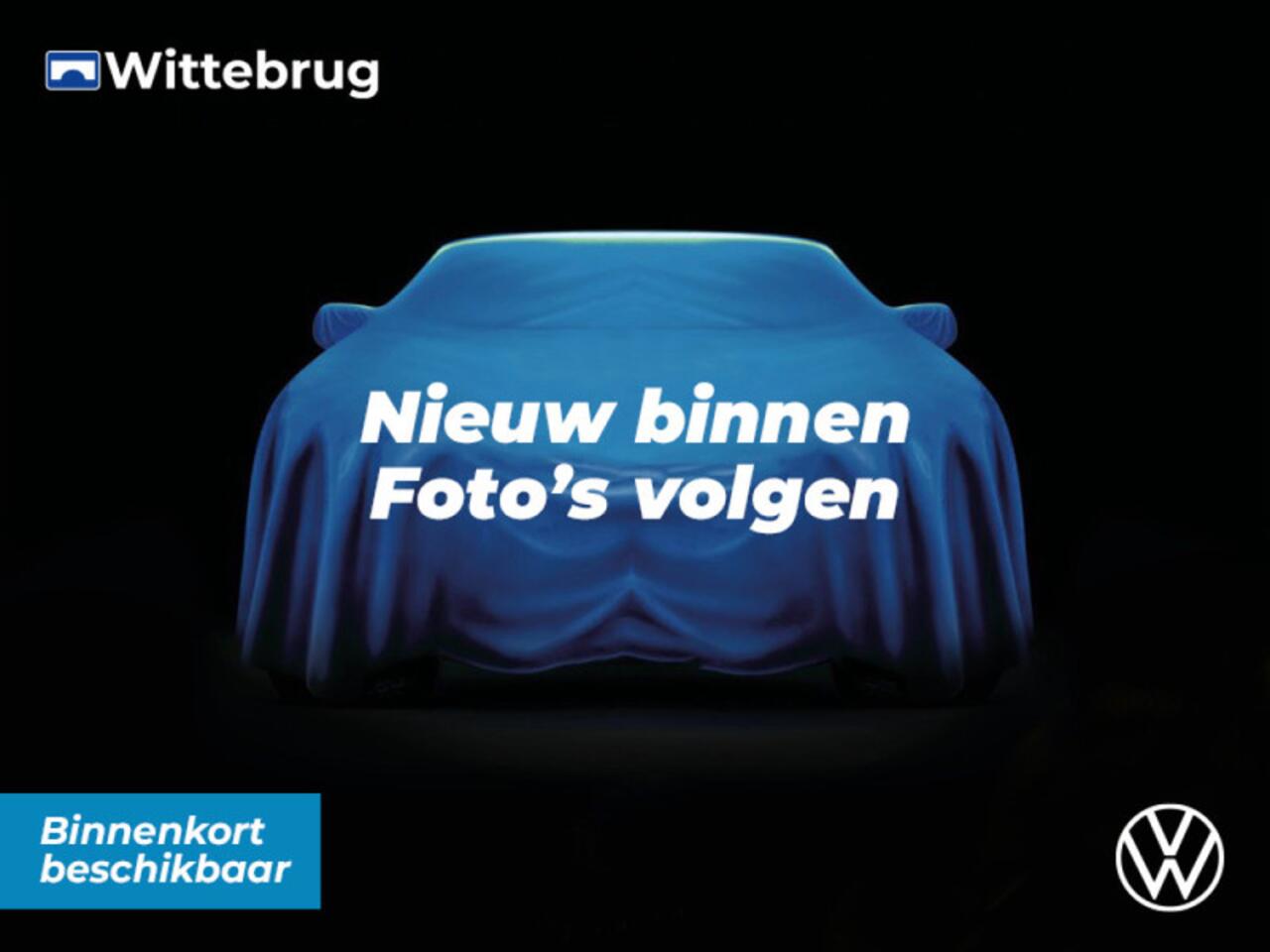 Volkswagen POLO 1.0 TSI Life Edition / Navigatie / Camera / Parkeersensoren achter / Lichtmetaal 15 inch / Fabrieksgarantie 2028 /
