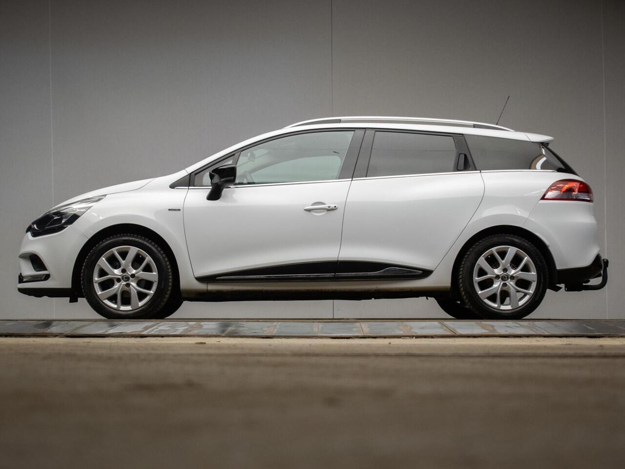 Renault CLIO Estate 0.9 TCe Limited Sport (APPLE CARPLAY,NAVI,KEYLESS,CRUISE,PDC,GETINT,ELEKTRISCH PAKKET,LM VELGEN,NETTE STAAT)