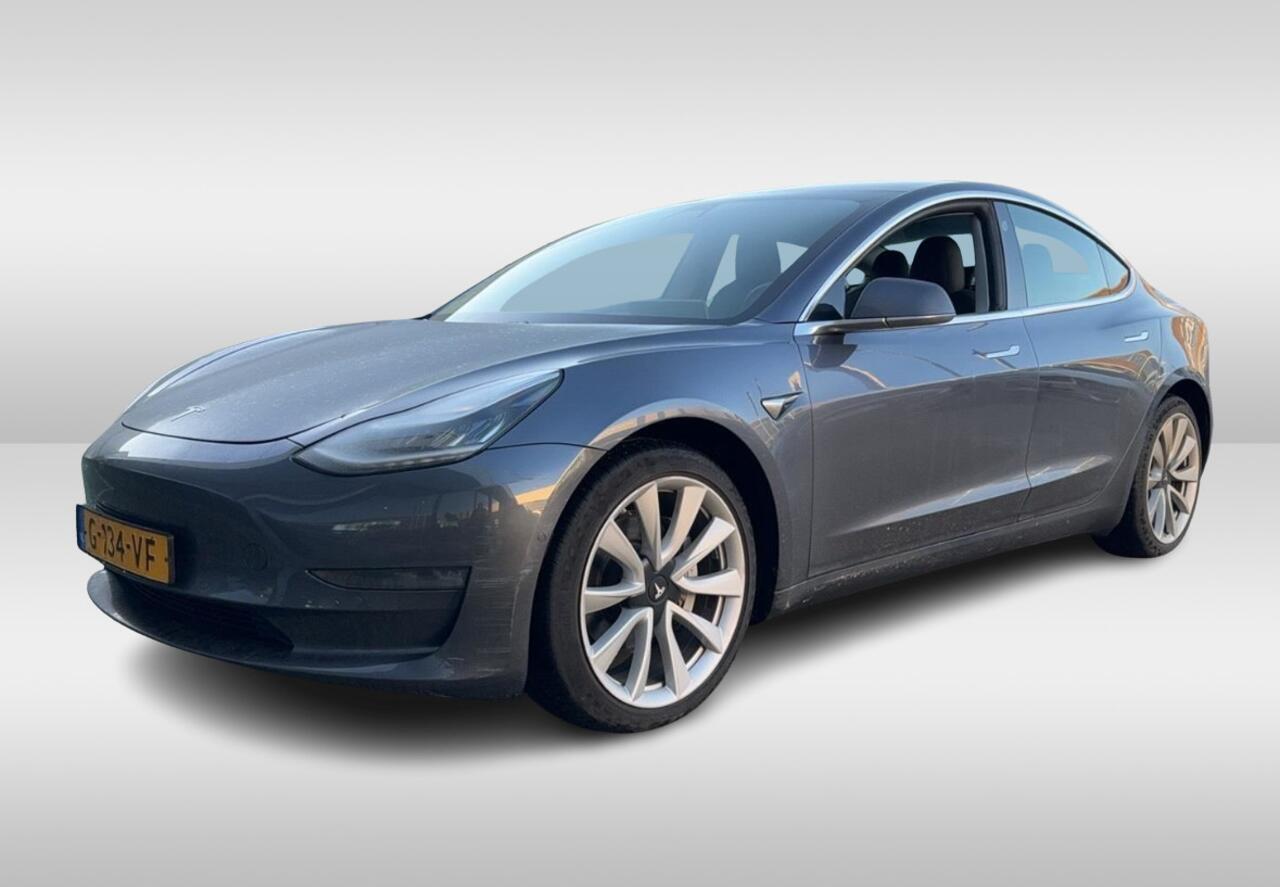 Tesla Model 3 Long Range AWD 75 kWh / Trekhaak / Autopilot / Panoramadak / Camera / Premium Audio / 19” / Leder