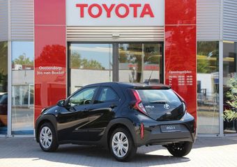 Toyota AYGO X 1.0 VVT-i MT play **NIEUWE AUTO**