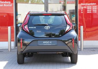 Toyota AYGO X 1.0 VVT-i MT play **NIEUWE AUTO**