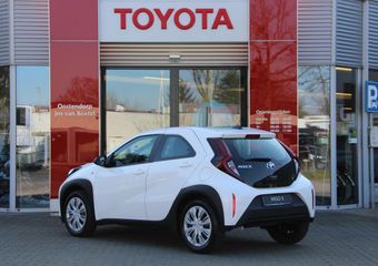 Toyota AYGO X 1.0 VVT-i MT play **NIEUWE AUTO / DIRECT LEVERBAAR**