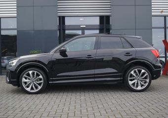 Audi Q2 35TFSI S-Tronic S-Line Panodak / 19 Inch LM / Matrix LED/Virtual