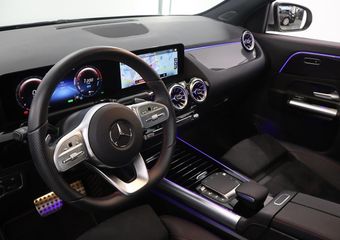 Mercedes-Benz GLA-KLASSE 250 e AMG Line | Digitaal Dashboard | Keyless go | Panoramadak | Stoelverwarming