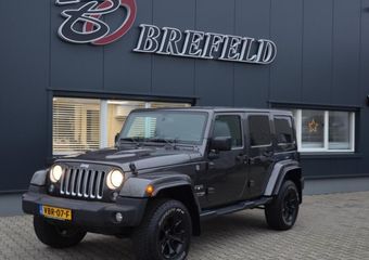 Jeep WRANGLER 2.8D SAHARA Unlimited Moparone Hardtop Grijskenteken.