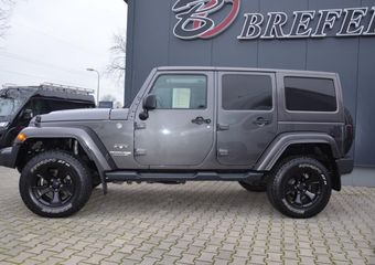 Jeep WRANGLER 2.8D SAHARA Unlimited Moparone Hardtop Grijskenteken.