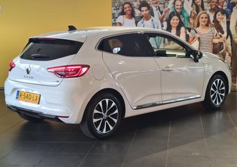 Renault CLIO 1.6 E-Tech Hybrid 145 Techno AUTOMAAT | NAVIGATIE | ACHTERUITRIJCAMERA | PARKEERSENSOREN ACHTER | LICHTMETALEN VELGEN MET ALL SEASON BANDEN | CLIMATE CONTROL