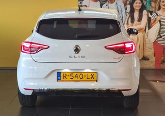 Renault CLIO 1.6 E-Tech Hybrid 145 Techno AUTOMAAT | NAVIGATIE | ACHTERUITRIJCAMERA | PARKEERSENSOREN ACHTER | LICHTMETALEN VELGEN MET ALL SEASON BANDEN | CLIMATE CONTROL