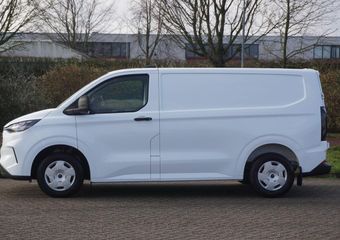 Ford TRANSIT CUSTOM 300S 136PK Trend MY2024 13″ Scherm Apple CP / Android A. Camera, LED, Trekhaak!! NR. 962