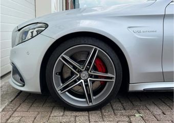 Mercedes-Benz C-KLASSE Coupé 63 AMG S Premium Plus Pack