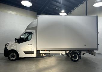 Renault MASTER 2.3 DCi 165 pk Bakwagen met Deuren en Zijdeur Airco, Camera, LxBxH 415x204x230 cm, 19,5m3, 3-Zits