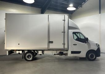 Renault MASTER 2.3 DCi 165 pk Bakwagen met Deuren en Zijdeur Airco, Camera, LxBxH 415x204x230 cm, 19,5m3, 3-Zits