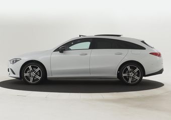 Mercedes-Benz CLA-KLASSE Shooting Brake 250 e Luxury Line | Panorama / schuifdak | Smartphone-integratie | Premium pakket | Nightpakket | Parkeerpakket met achteruitrijcamera | Stoelverwarming vooraan |