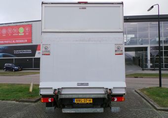 Renault MASTER T35 2.3 dCi 145 Bakwagen+Laadklep Airco,Cruise,3persoons.  L420cm B214cm H230cm