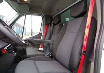 Renault MASTER T35 2.3 dCi 145 Bakwagen+Laadklep Airco,Cruise,3 persoons L420cm B214cm H230cm