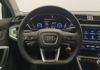 Audi Q3 35 TFSI 150pk S-Tronic S-Line Camera, Leder/alcantara, Cruise control