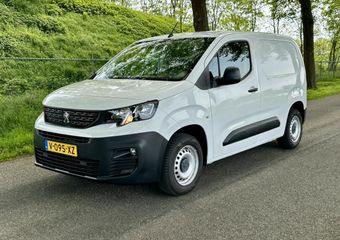 Peugeot PARTNER 1.6 BlueHDI Premium | 29.000 KM | Airco | Navigatie | Cruise control | Apple carplay | 3-zits