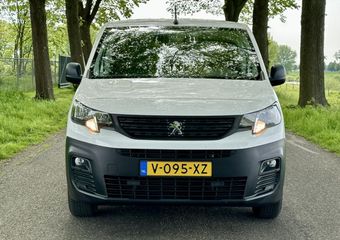 Peugeot PARTNER 1.6 BlueHDI Premium | 29.000 KM | Airco | Navigatie | Cruise control | Apple carplay | 3-zits