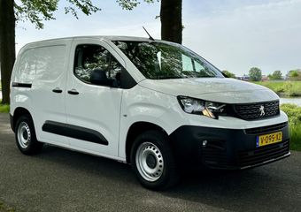 Peugeot PARTNER 1.6 BlueHDI Premium | 29.000 KM | Airco | Navigatie | Cruise control | Apple carplay | 3-zits