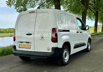 Peugeot PARTNER 1.6 BlueHDI Premium | 29.000 KM | Airco | Navigatie | Cruise control | Apple carplay | 3-zits