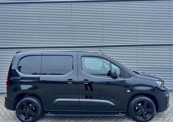 Peugeot PARTNER 1.5 BlueHDI Premium BTW Auto /// BPM Vrij /// 3-zits uitvoering