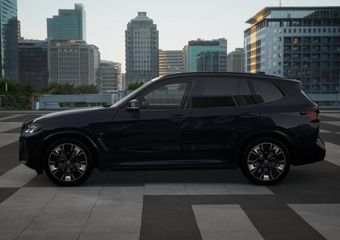 BMW X3 iX3 High Executive 80 kWh / Trekhaak / Sportstoelen / Adaptieve LED / Parking Assistant Plus / M Adaptief onderstel / Driving Assistant Professional / Gesture Control