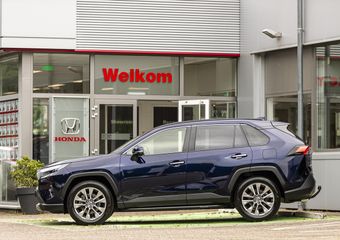 Toyota RAV4 2.5 Hybrid AWD Executive Premium Trekhaak, Treeplanken, Stoel verwarmd + koeling, Dodehoekdetectie, Elek.stoelen + Geheugen , All-in Rijklaarprijs