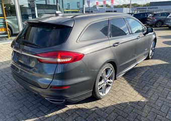 Ford MONDEO Wagon 2.0 IVCT HEV ST-Line 187pk | Stoelverwarming | Full LED | Sony Audio/Navigatie | Elek. Achterklep | Half leder alcantara