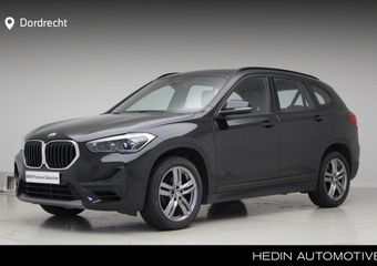 BMW X1 sDrive18i | Panorama | Leder | LED | Comfort Acces | 18″M-Sport velgen