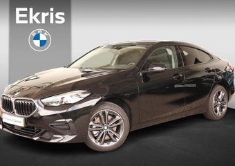 BMW 2-SERIE Gran Coupé 218i Sport-Line / Parking pack / Navigatie