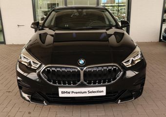 BMW 2-SERIE Gran Coupé 218i Sport-Line / Parking pack / Navigatie