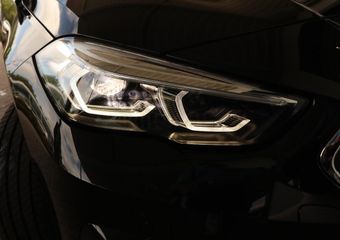 BMW 2-SERIE Gran Coupé 218i Sport-Line / Parking pack / Navigatie