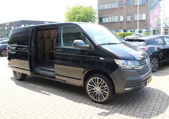 Volkswagen TRANSPORTER 2.0 TDI L2H1 110pk 28 Comfortline | 20 Inch Lichtmetalen Wielen | Trekhaak | Achteruitrijcamera | Carplay | Cruise Control |