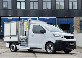 Peugeot e-Expert EV L2 50 kWh 136pk Platform cabine Veegvuil opbouw kippend