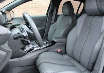 Peugeot 208 1.2 PureTech GT 100PK |CAMERA|CRUISE CONTROL|NAVI|