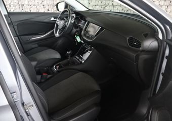 Opel Grandland X 1.2 Turbo Edition | Geen Import | Parkeersensoren | Elektrisch p